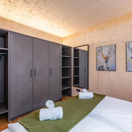 Panorama 198 - Tiny House - By Mynests * 斯拉德明